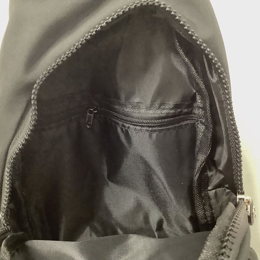Men Women Sling Bag Small Fanny Packs Cross Body Travel Shoulder Backpack - Picture 7 of 7